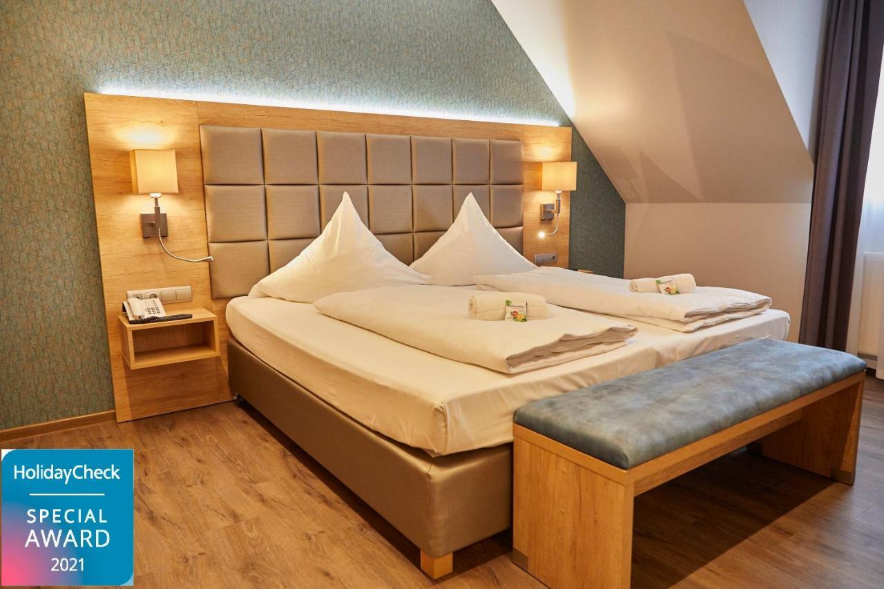 Bernstein Acamed Resort 宁堡 外观 照片